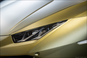 automobil095