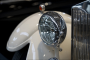 automobil100